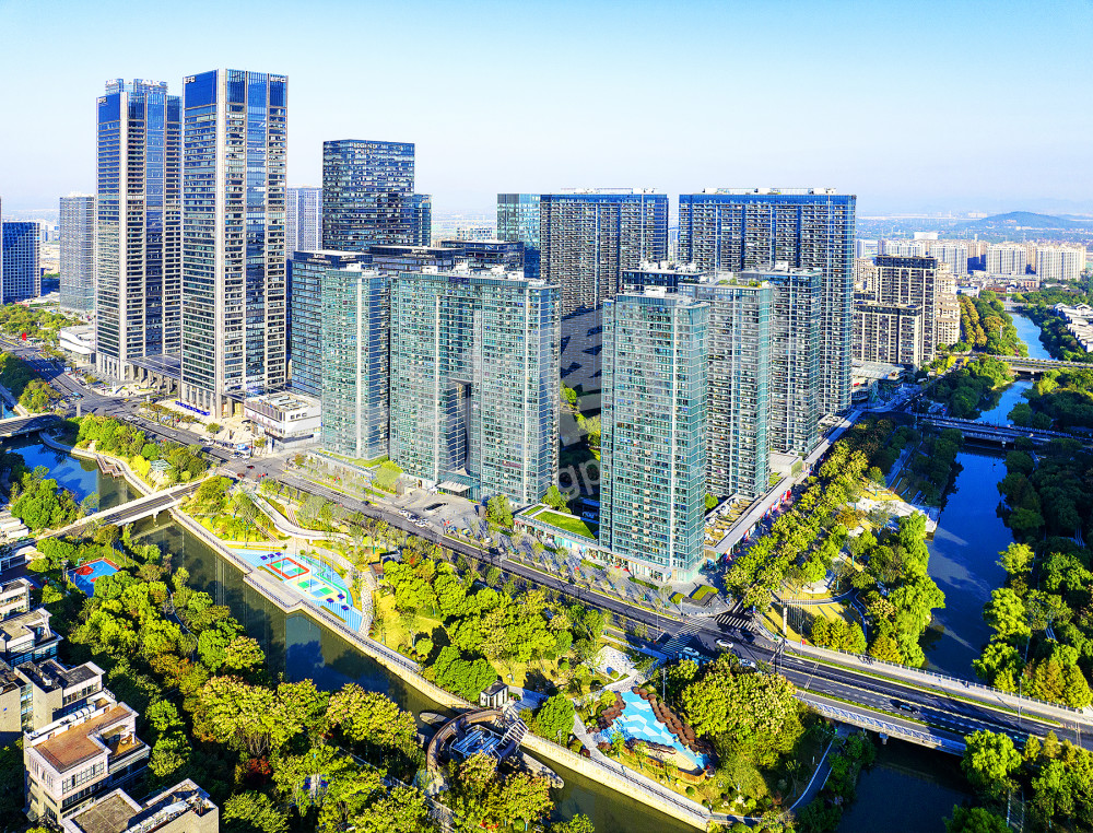 《 欧美金融城和科技产业园》