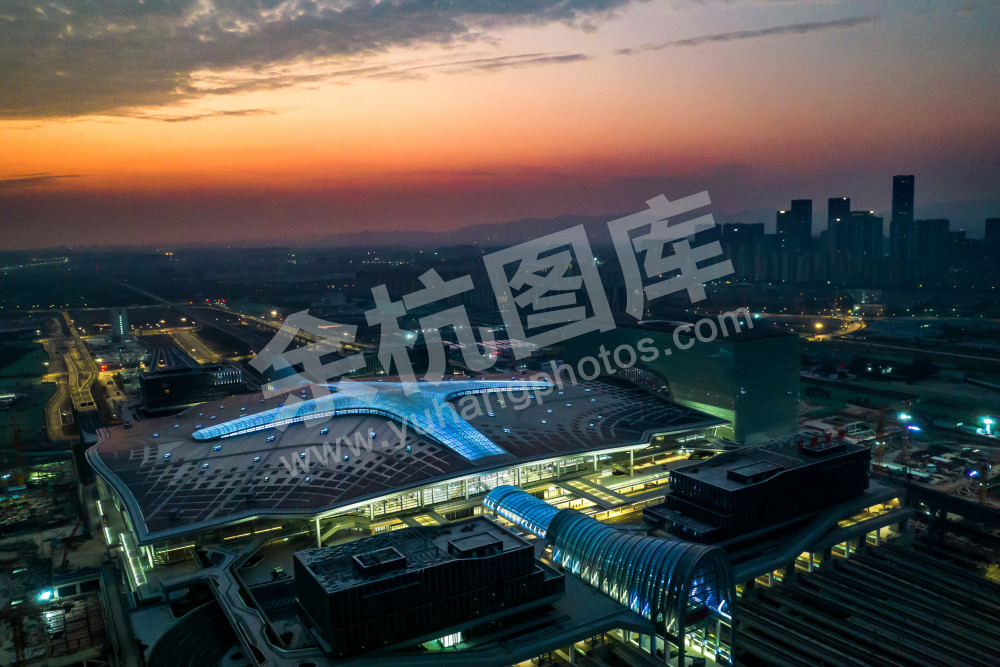 晨曦中杭州西站