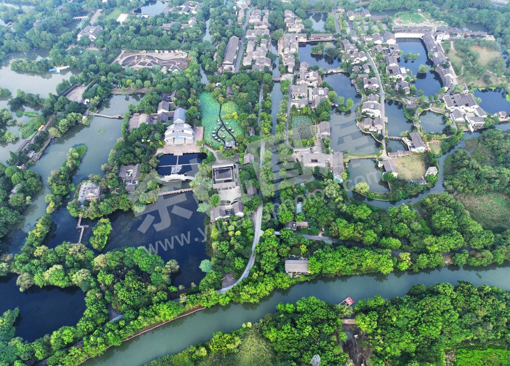 鸟瞰五常体验村