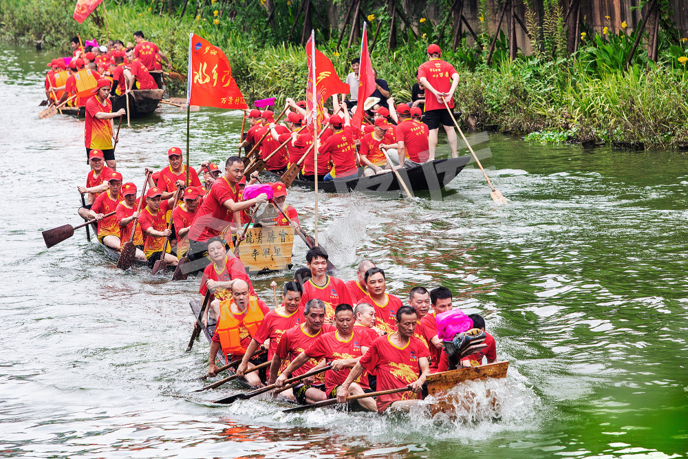 又'&ldquo;浪&rdquo;又嗨的龙舟胜会