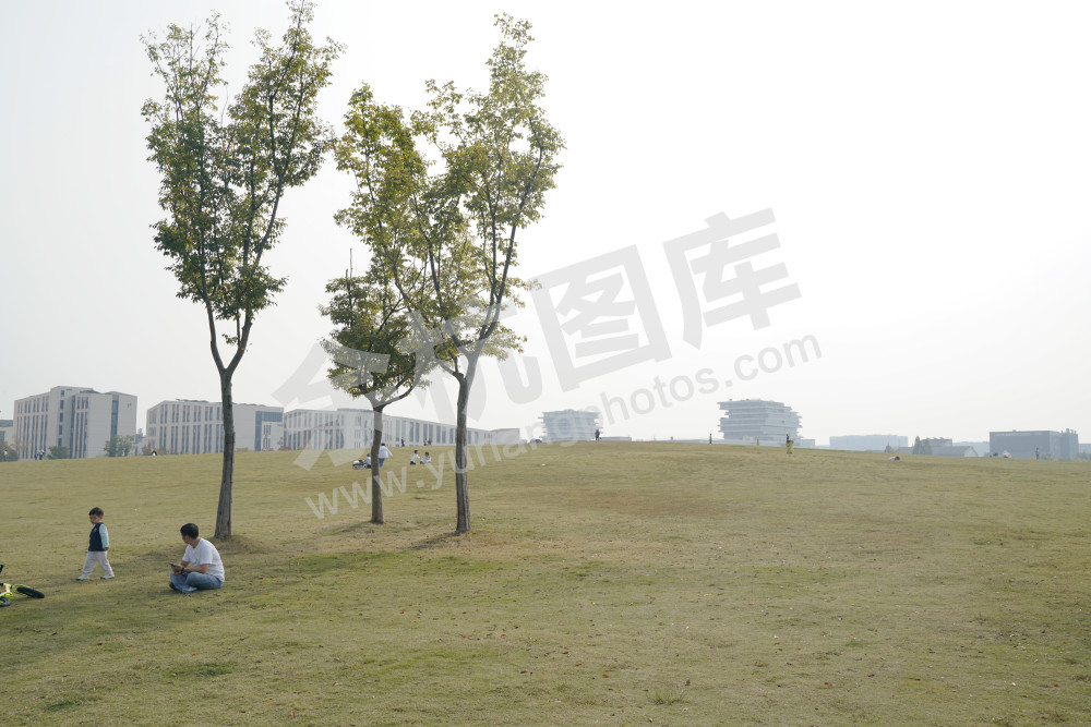 草坪大剧场