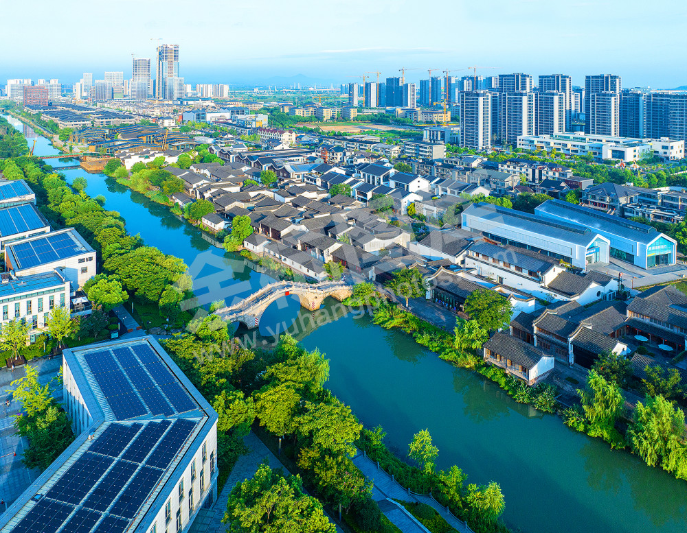 河清 岸绿 城靓