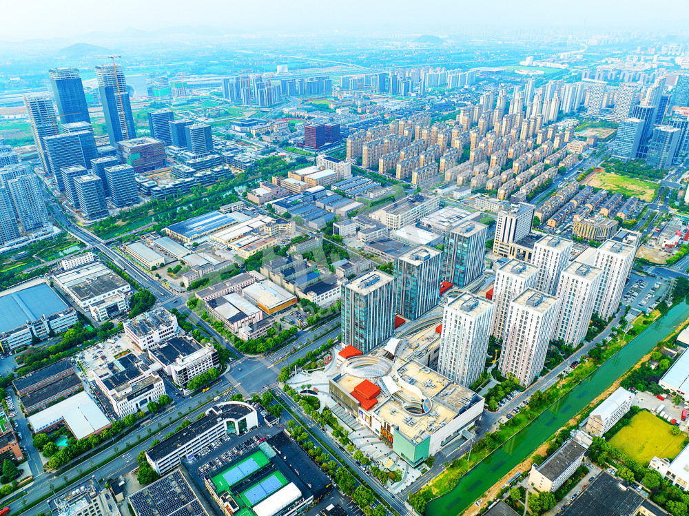 高质量打造城市富美新图景