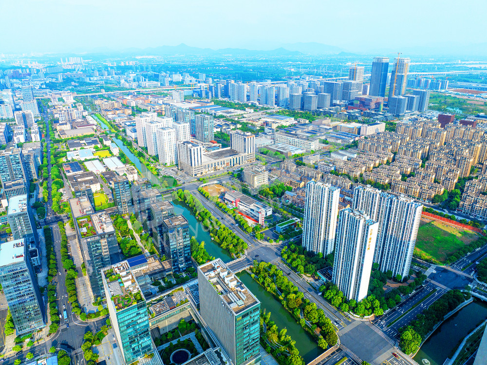 高质量打造城市富美新图景