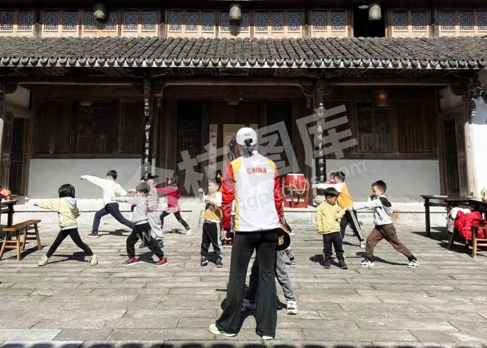 奥运冠军崔文娟五常拳