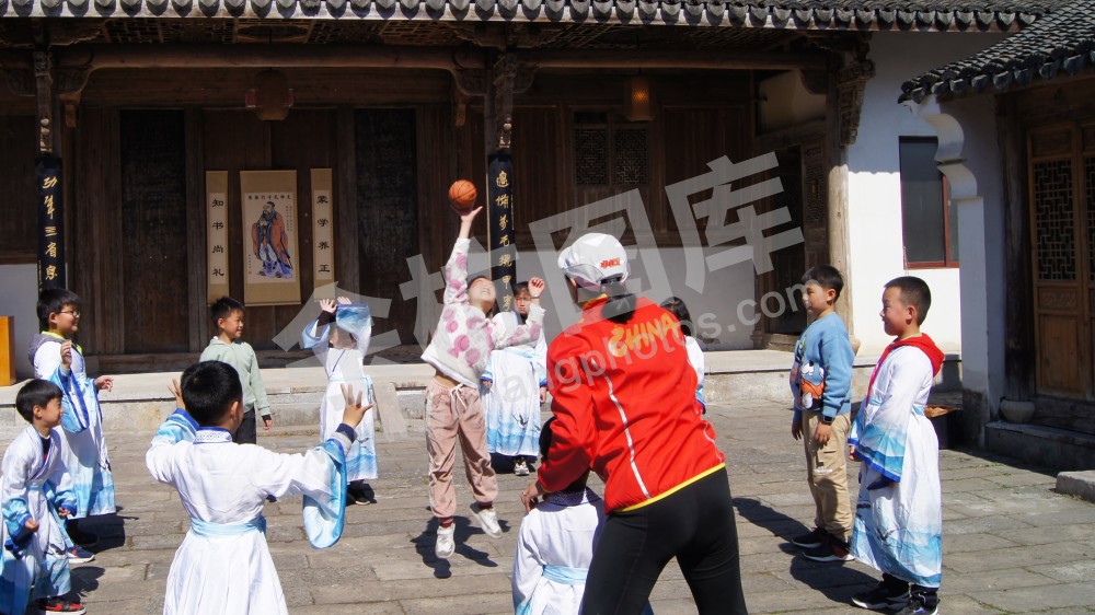 奥运冠军崔文娟五常拳