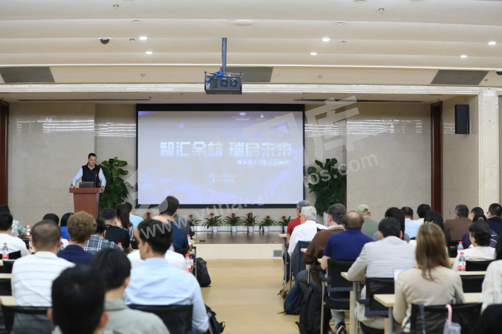 瑞士创新项目代表参观未来科技城