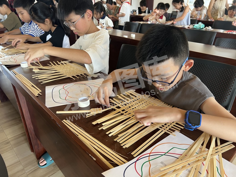 瓶窑镇“假日学校”