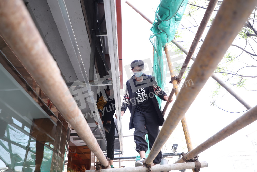 余杭城管市容整改