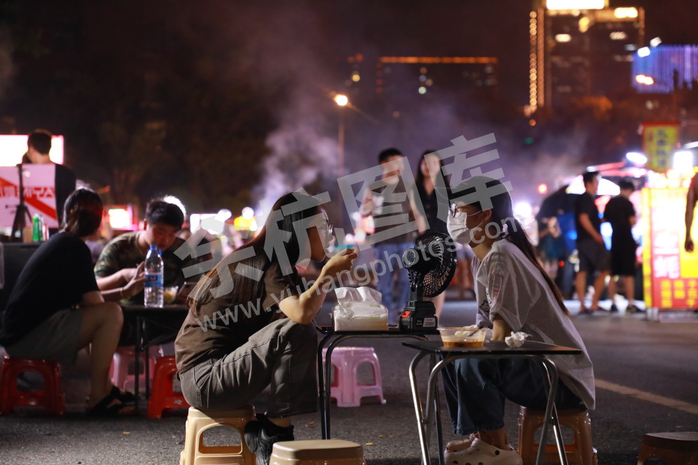 仓前夜市
