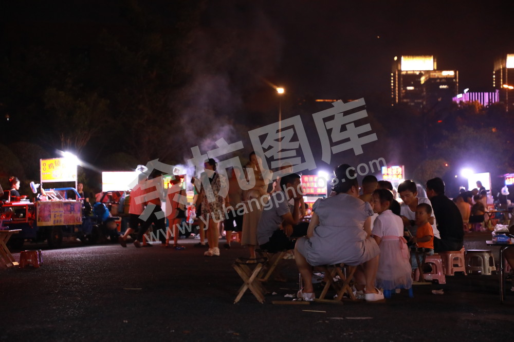 仓前夜市