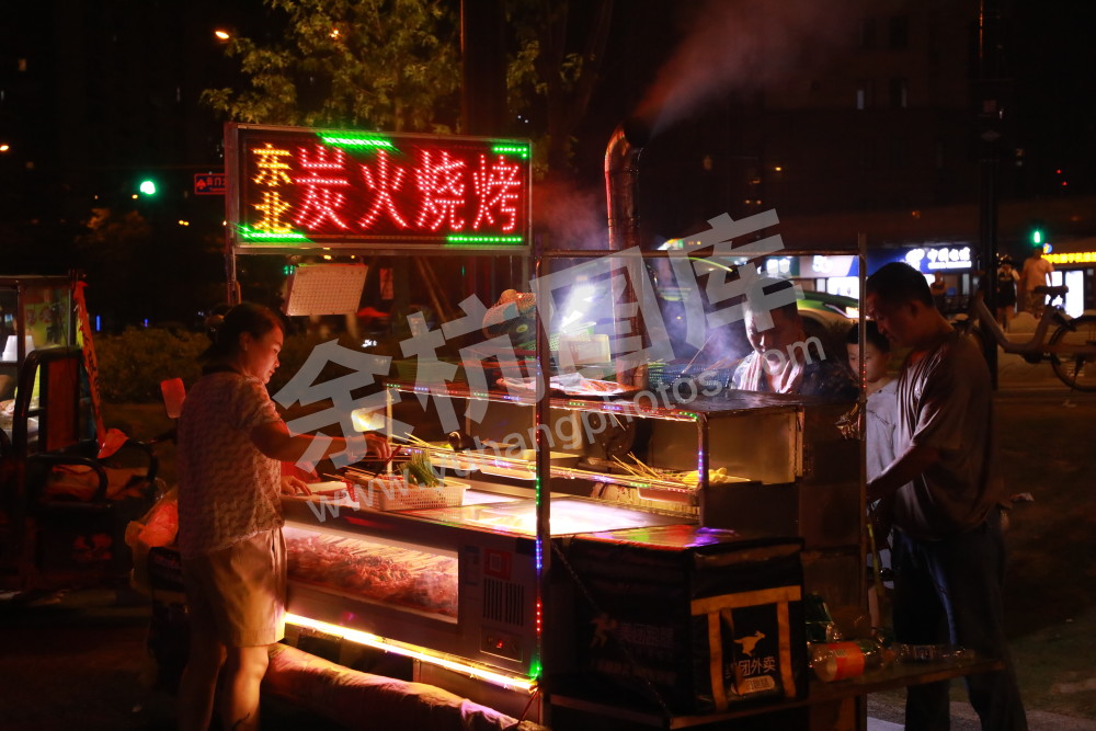 仓前夜市