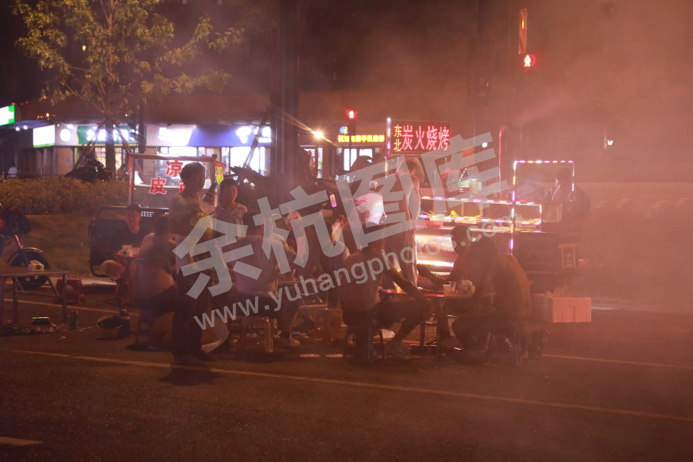 仓前夜市