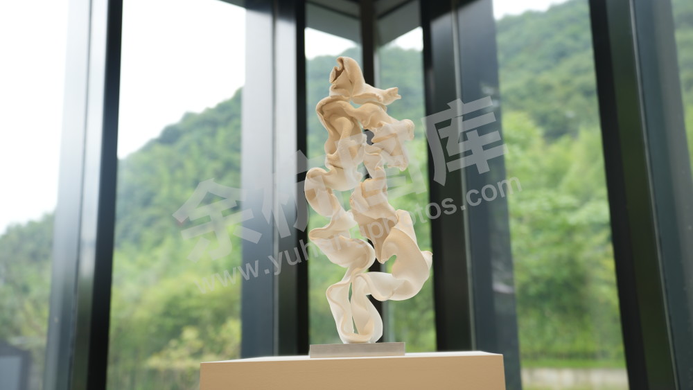 桉画廊