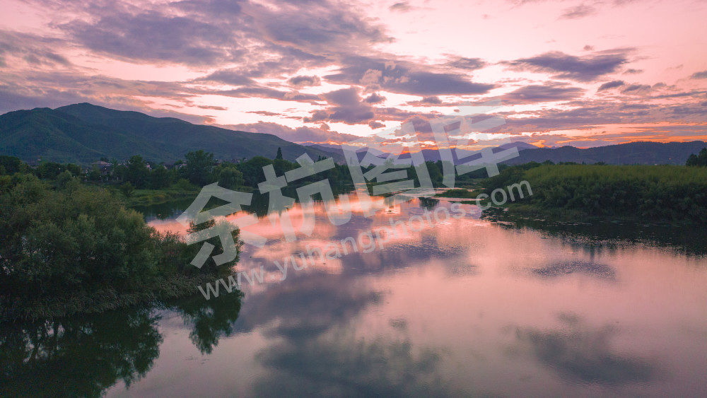 山水见夕阳