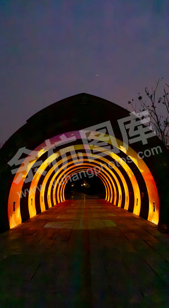 良渚大走廊夜景