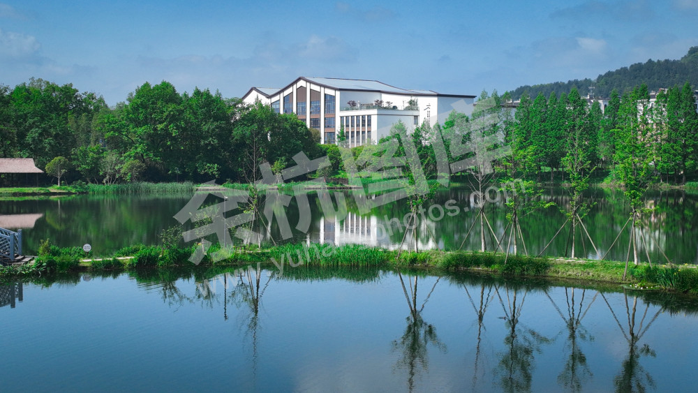 镜潭湖