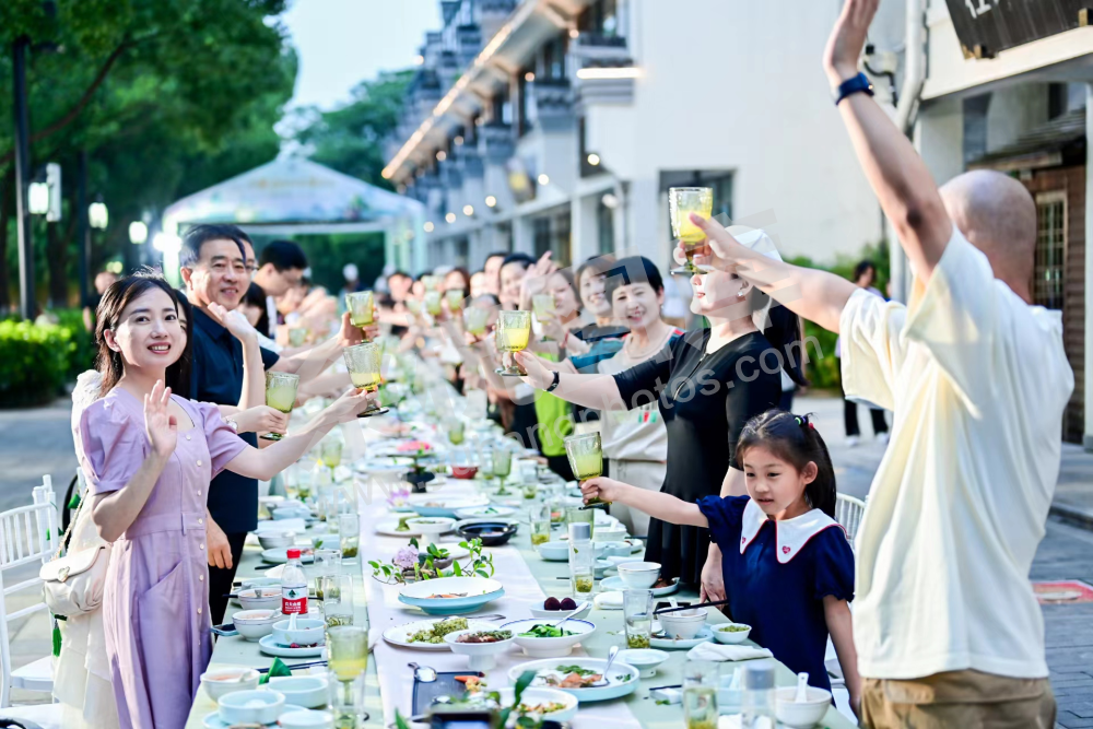 2023年陆羽步行街街区百人茶飨