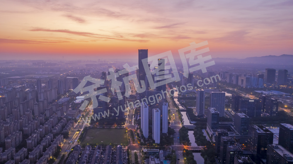 未科 中轴线 西站