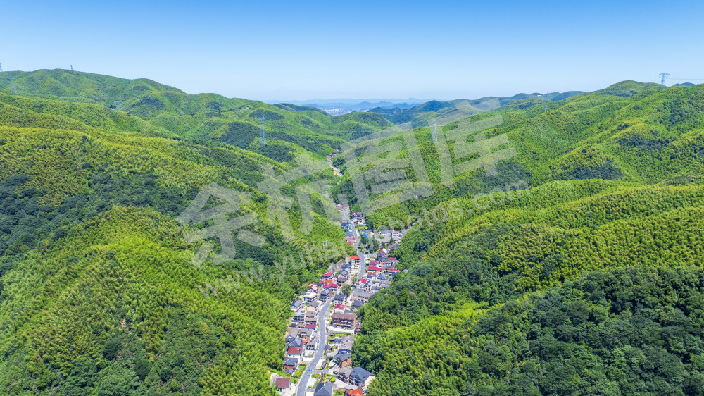 百丈半山村