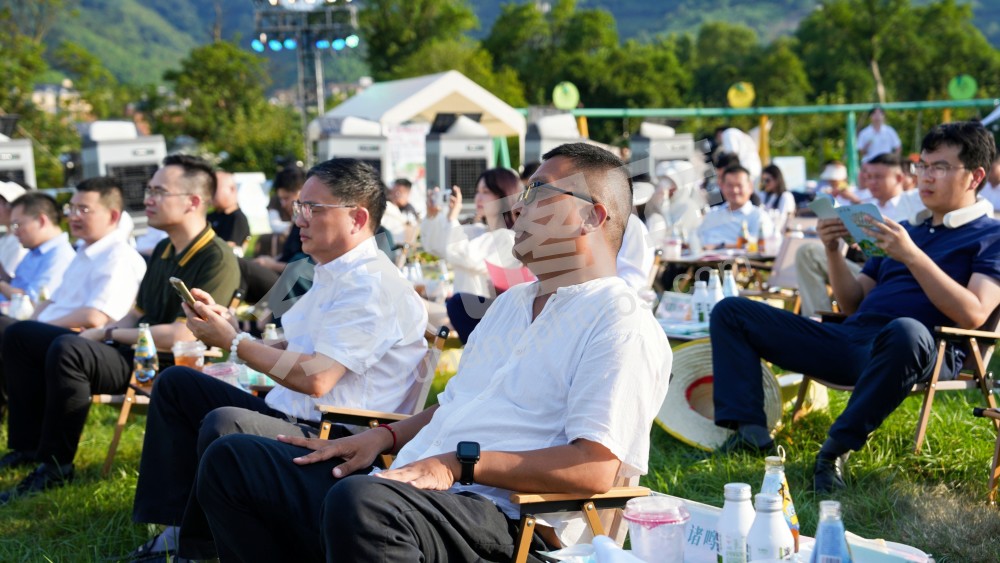 2025寻蜜季暨良渚文化大走廊&ldquo;诸多好戏&middot;夏果狂欢&rdquo;