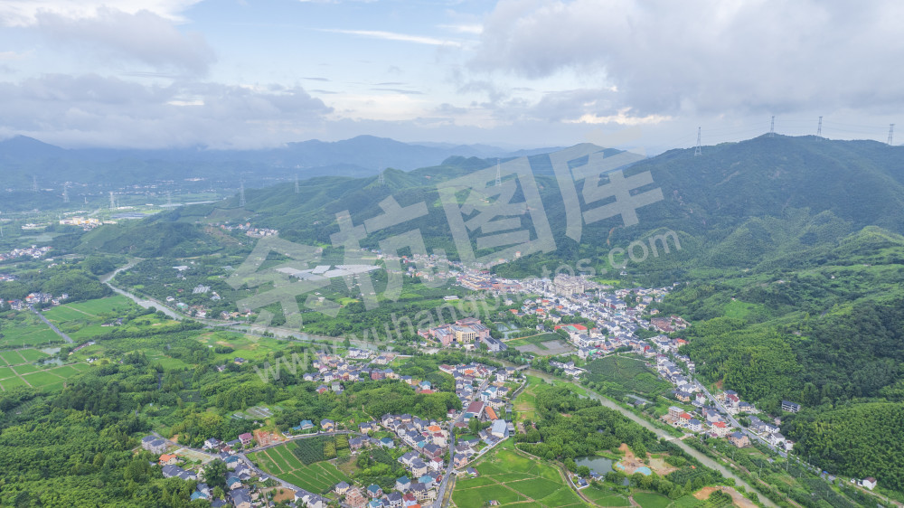 鸬鸟前庄村风貌