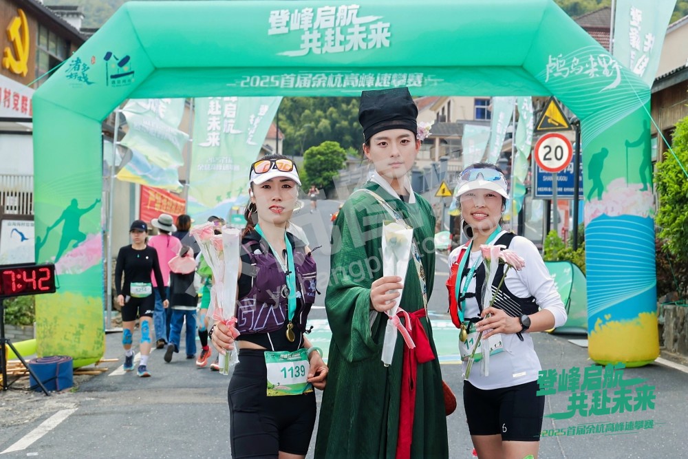 2025首届余杭区高峰速攀赛 (204)