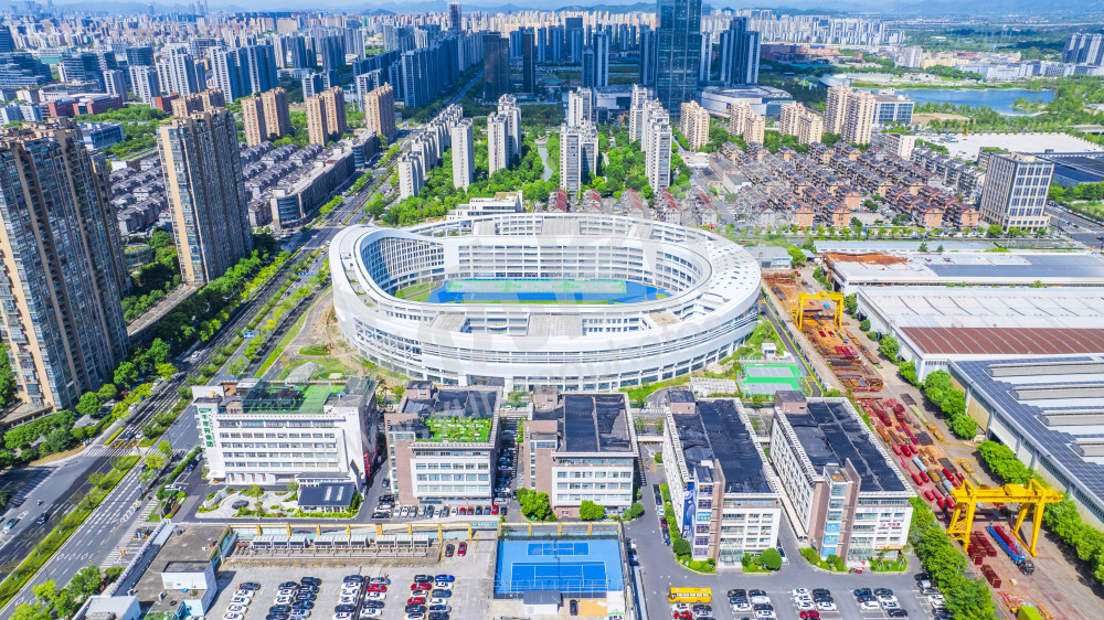 良渚新城好运路九年一贯制学校