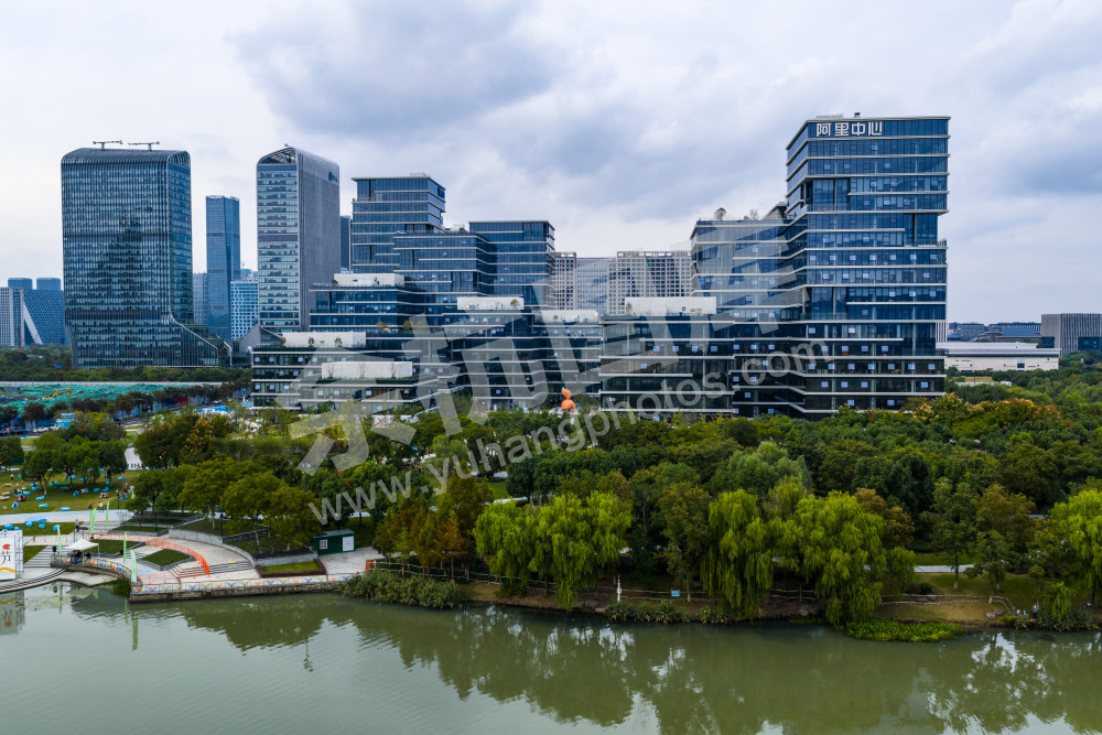 《未科阿里中心》