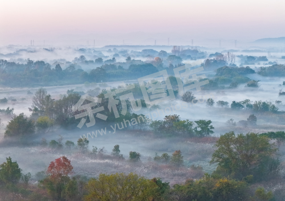 《雾锁北湖 梦入仙境》