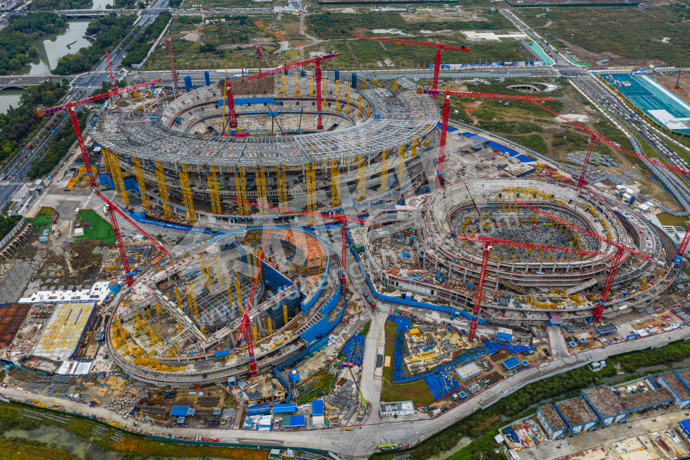 《建设中的余杭国际体育中心》