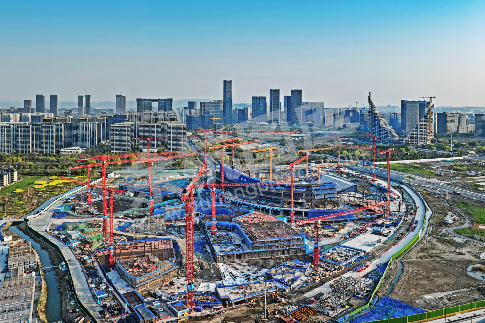 建设中的国际体育中心