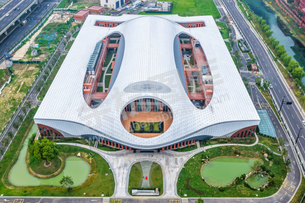 《俯瞰浙大超重力实验大楼》