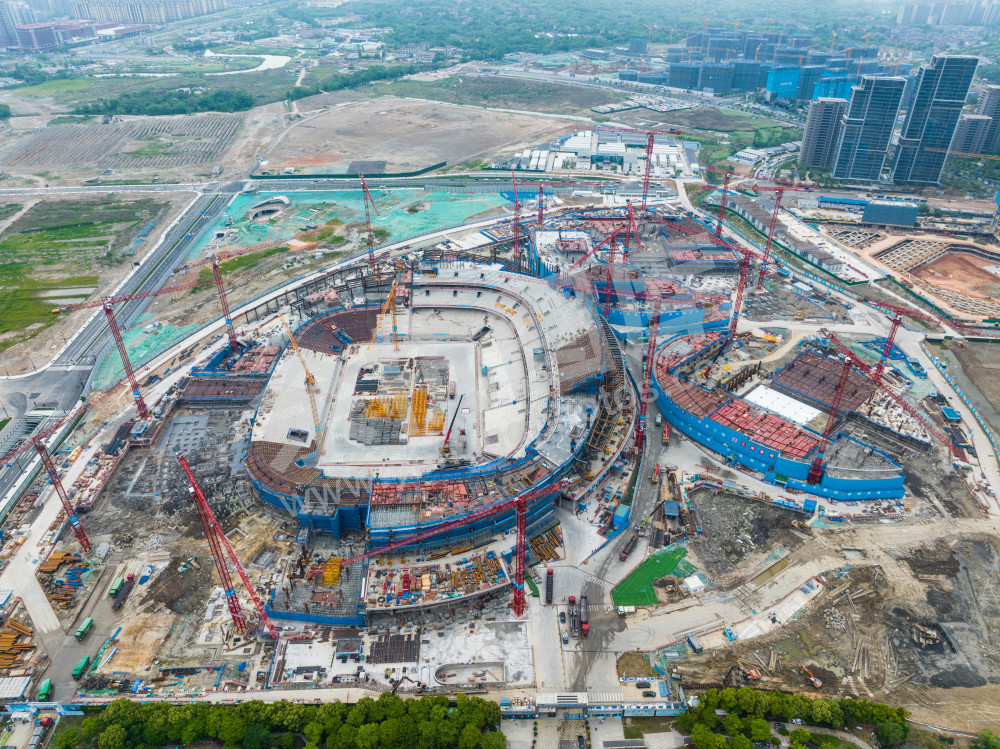 《建设中的余杭国际体育中心》