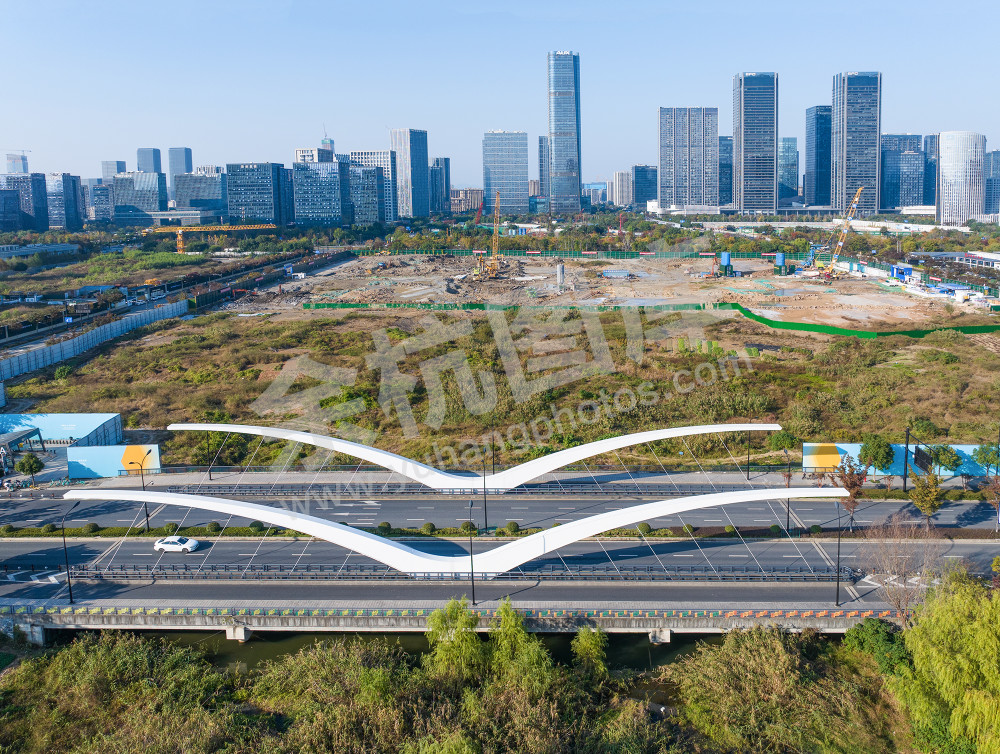 《2025年，余杭&ldquo;世界级中轴⁮&rdquo;建设掠影》