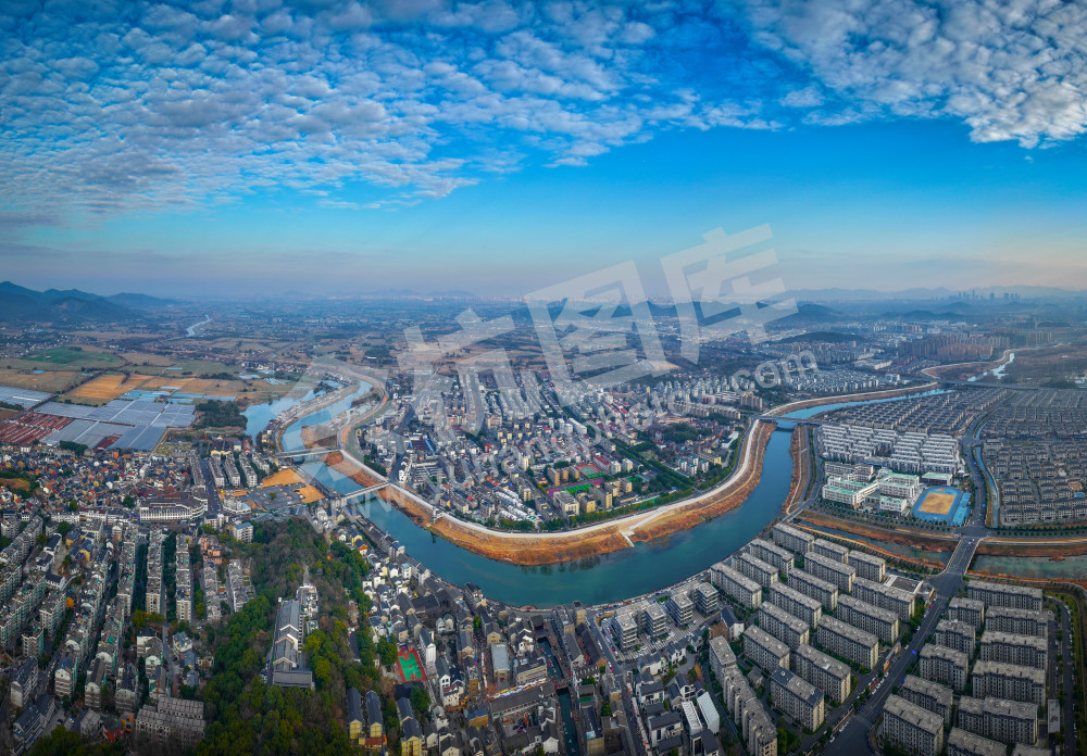 《俯瞰瓶窑新姿》