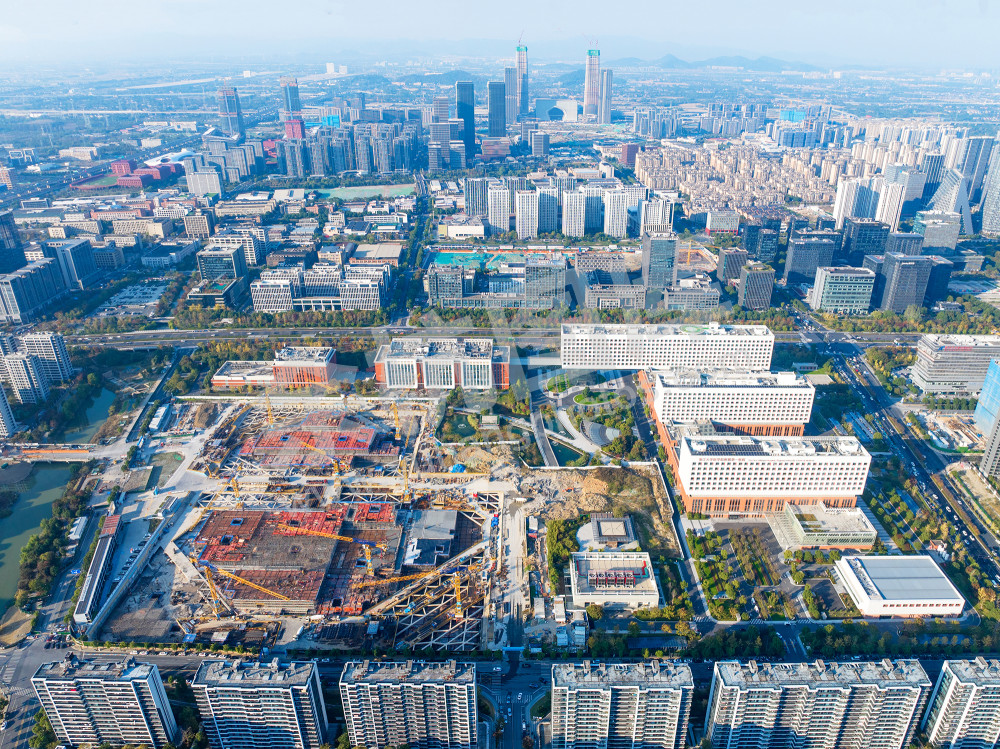 《2025年，余杭&ldquo;世界级中轴⁮&rdquo;建设掠影》