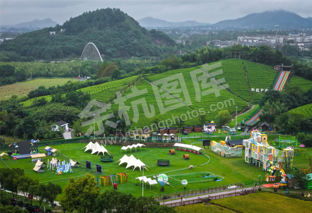 《小古城村旅游新貌》