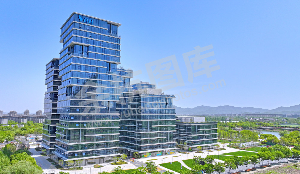 【未科阿里中心.钉钉总峁】