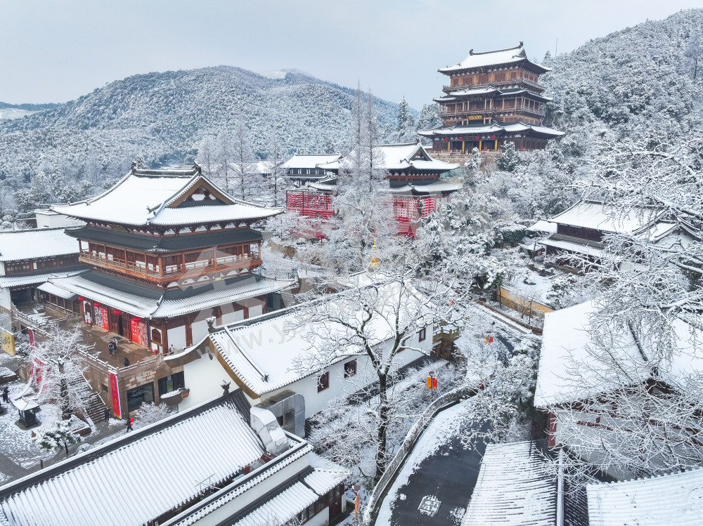 《径山雪霁》