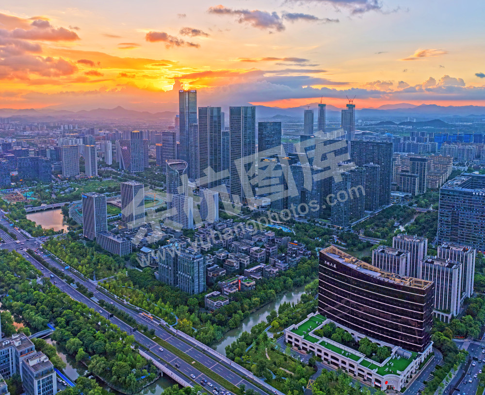 [新中心  新未来