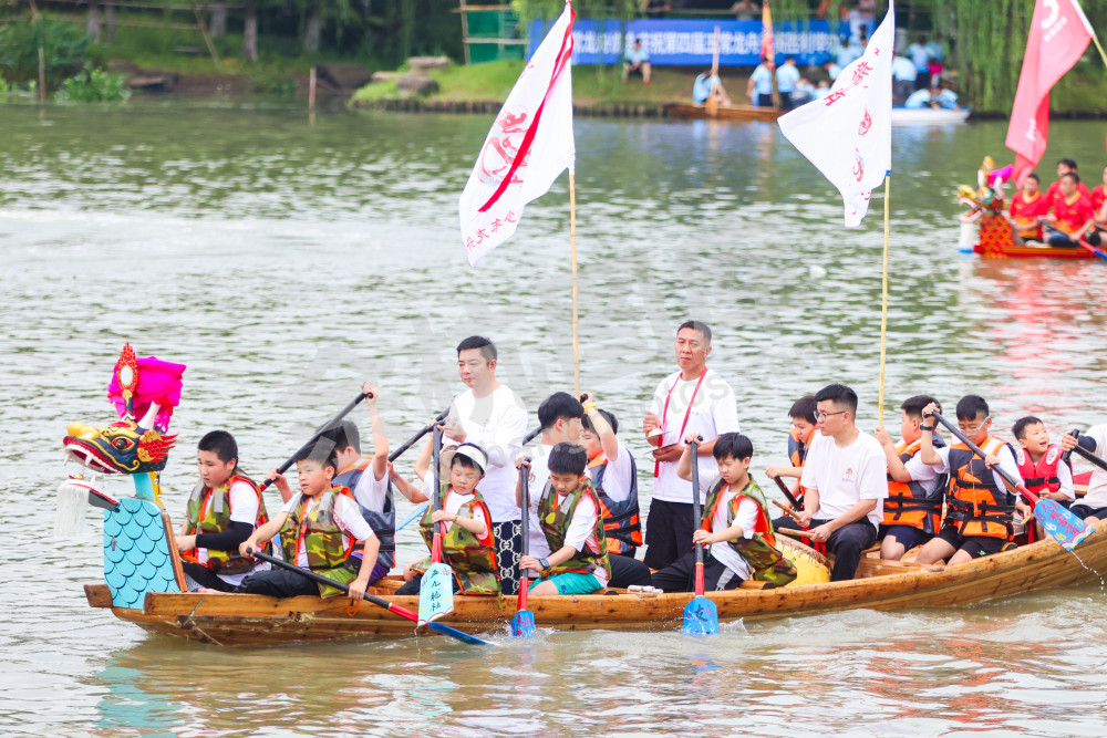 &ldquo;龙腾中轴 潮动五常&rdquo;第四届五常龙舟竞赛全民龙舟友谊赛