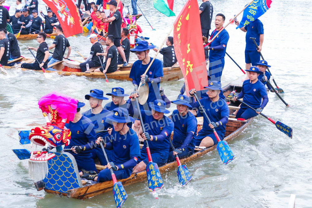 &ldquo;龙腾中轴 潮动五常&rdquo;第四届五常龙舟竞赛全民龙舟友谊赛