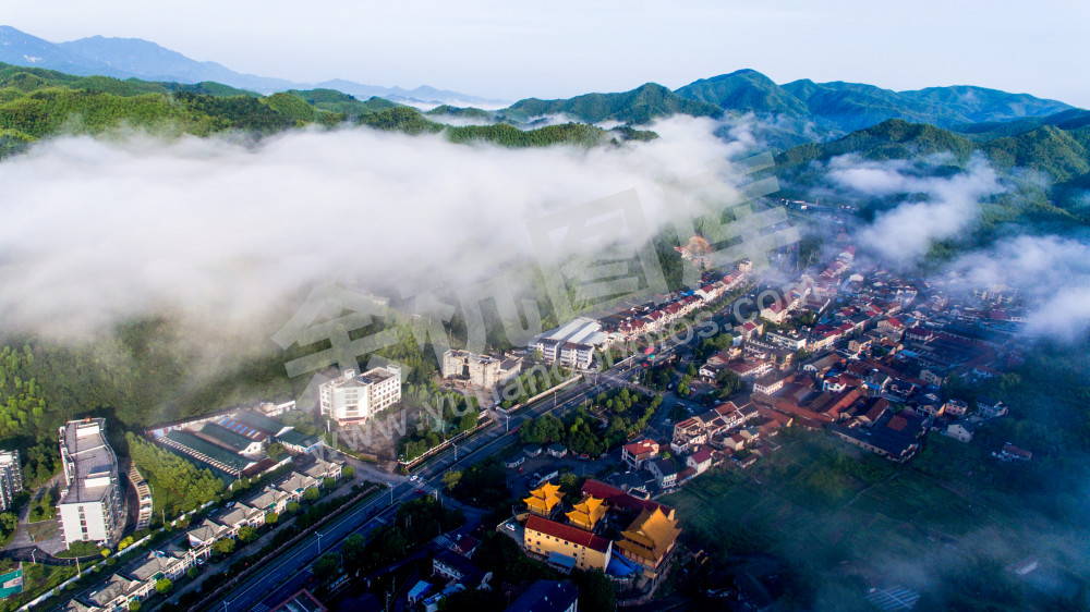 百丈全景