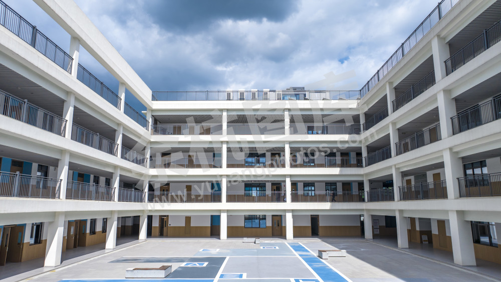 理想越秀实验学校