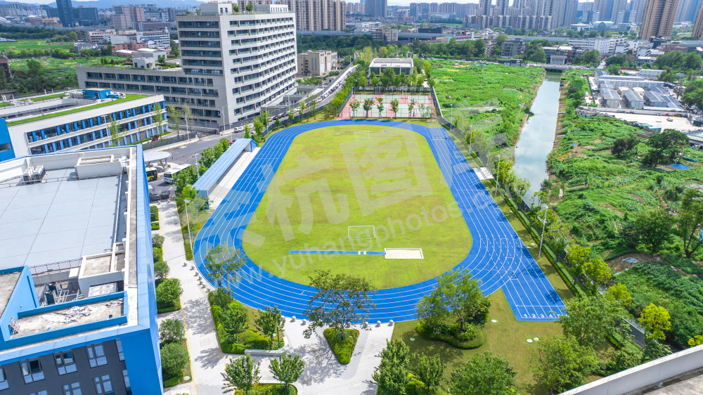 理想越秀实验学校
