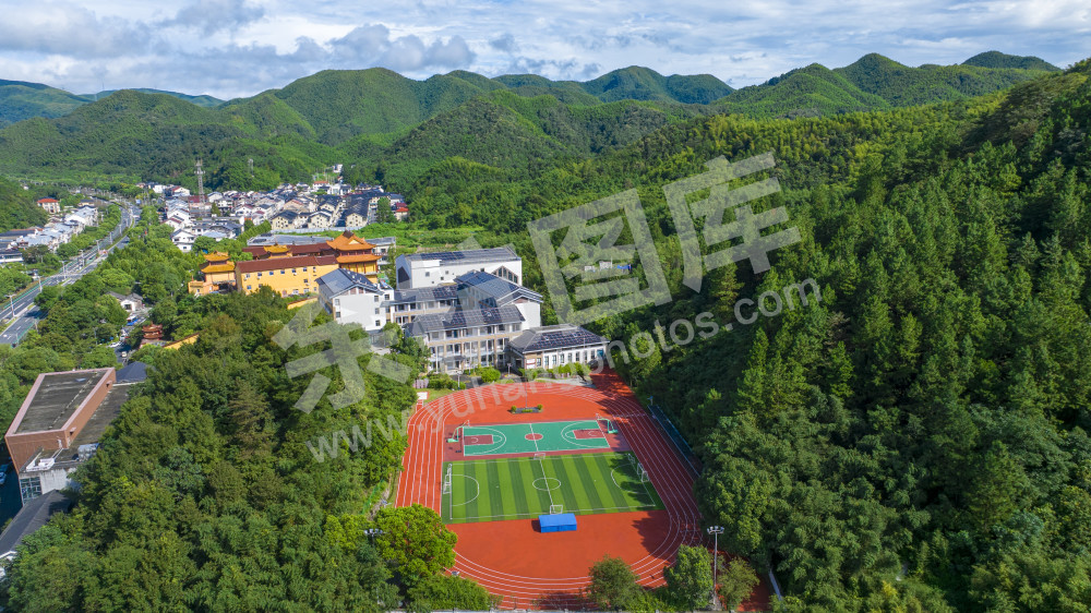 百丈小学