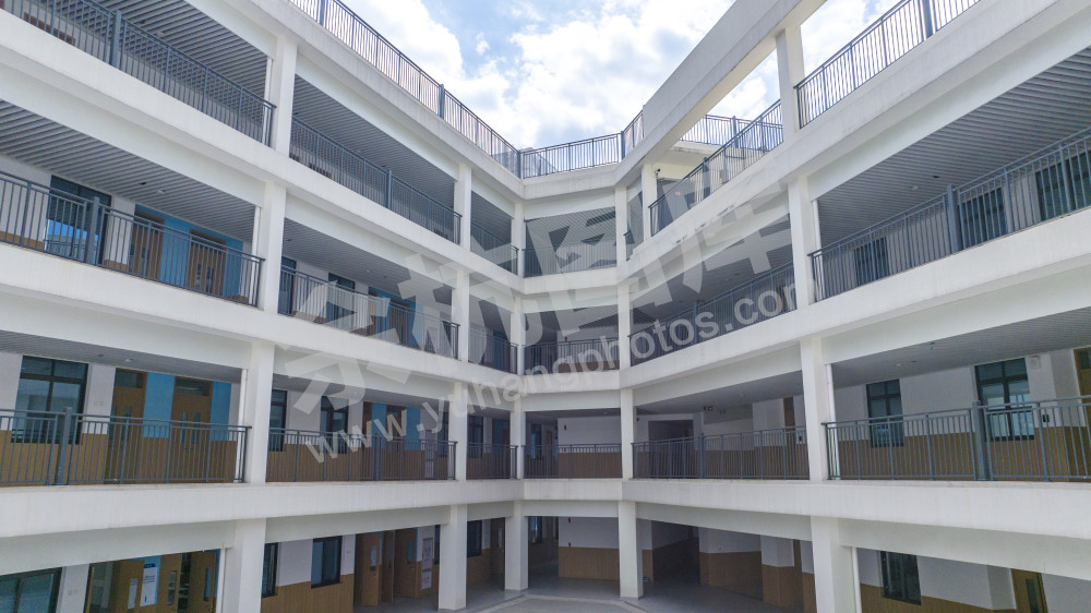 理想越秀实验学校