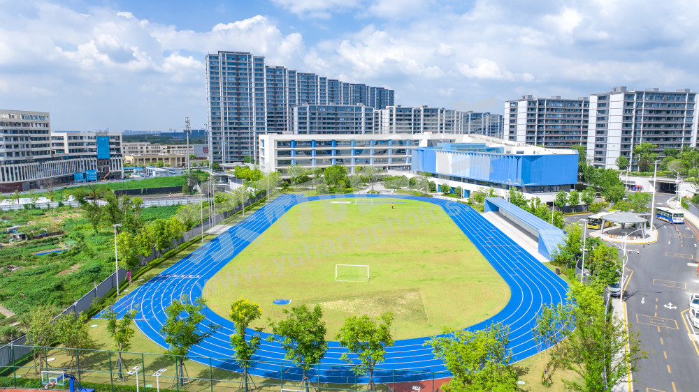 理想越秀实验学校
