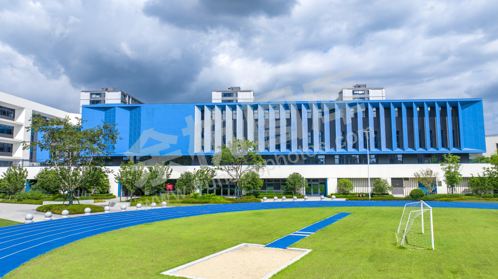 理想越秀实验学校